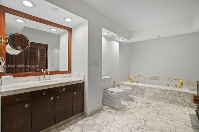 Building Photo - 19355 Turnberry Way