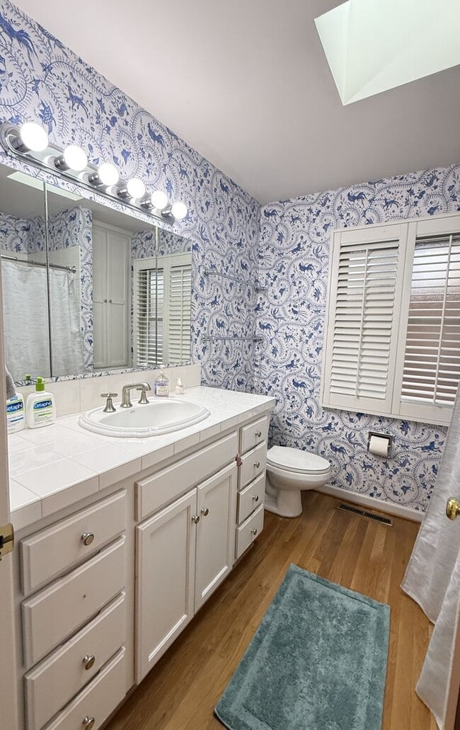 Building Photo - Beautiful & Bright! Stunning Council Crest Home W/ Exceptional Outdoor Sitting/Entertaining Areas!