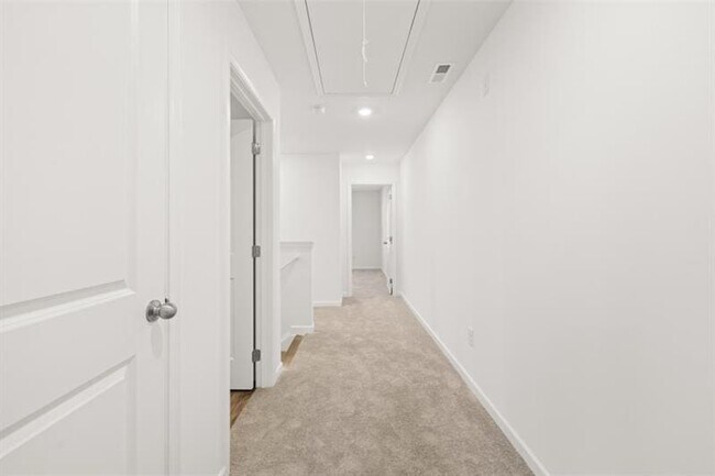 Building Photo - 96 Smithwood Dr