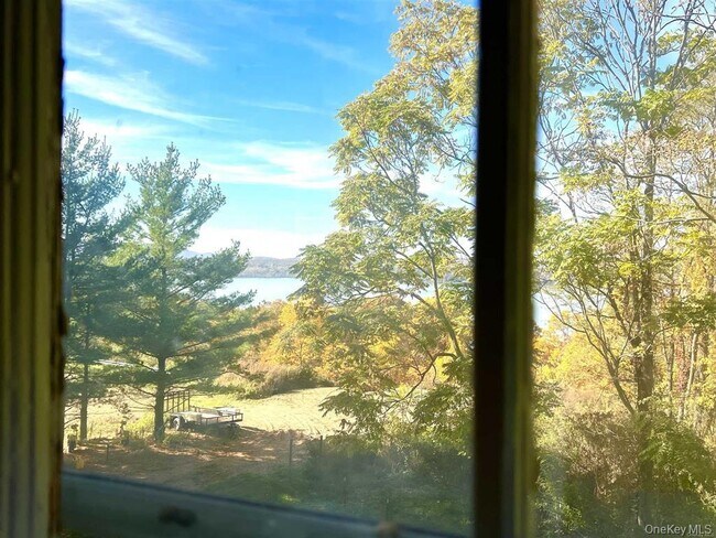 Building Photo - 273 NY-9D