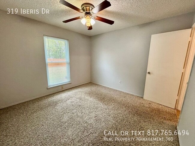 Building Photo - 319 Iberis Dr