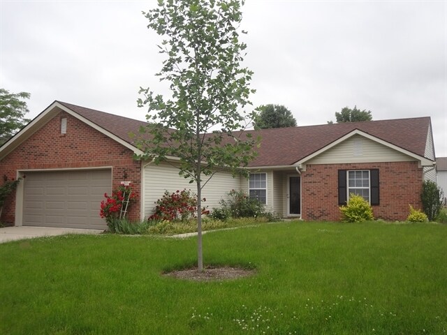 Primary Photo - 317 E Delaware St