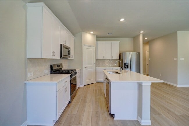 Building Photo - 3410 Pat Mayse Dr