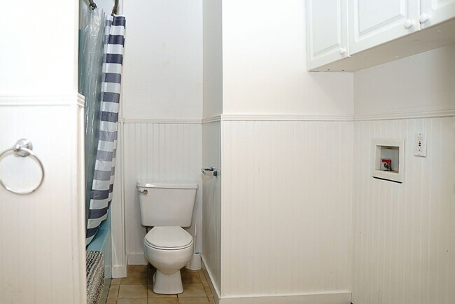 Building Photo - Three Bedroom Home in the Heart of Port Royal