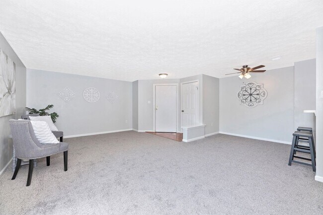 Building Photo - Condo Close to Downtown Frederick