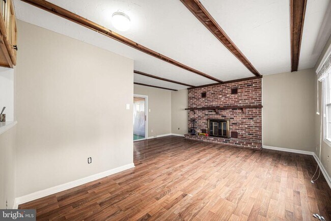 Building Photo - 717 S Wayne St