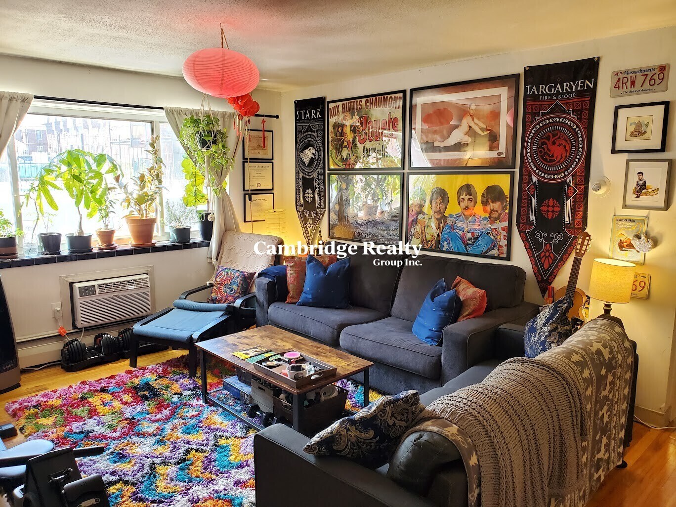 Building Photo - 245 Kelton St