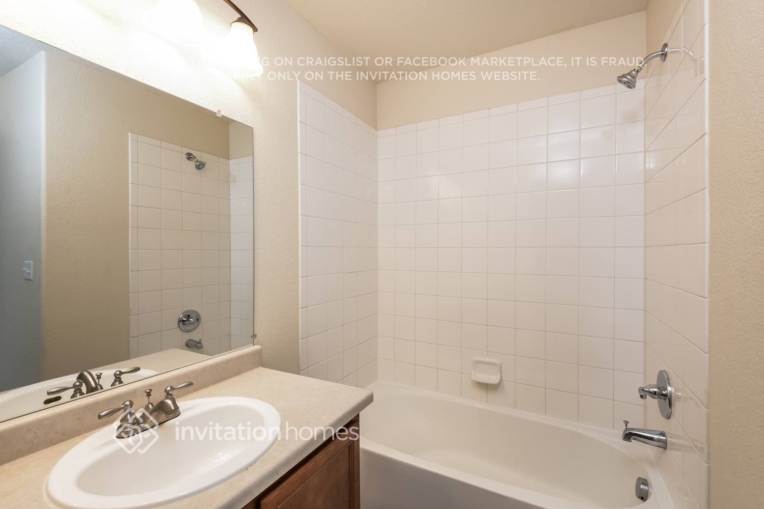 Building Photo - 9848 Kenton Cir