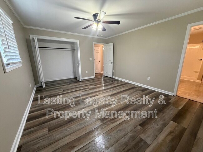 Building Photo - 179 Canterbury Dr