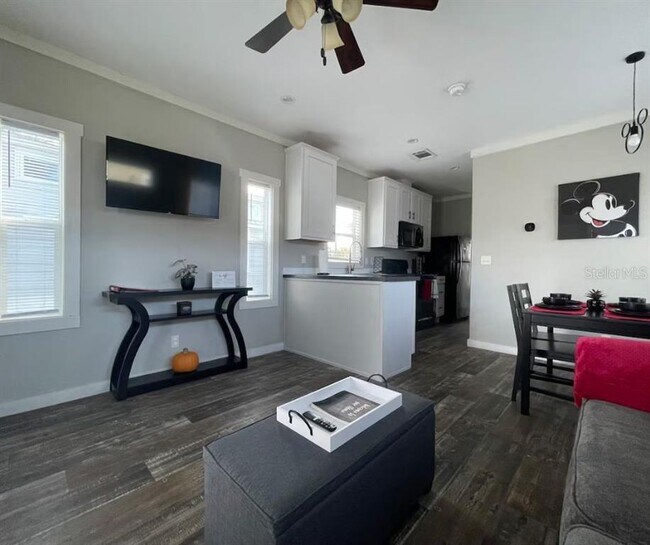 Building Photo - 29 Merry Men Dr