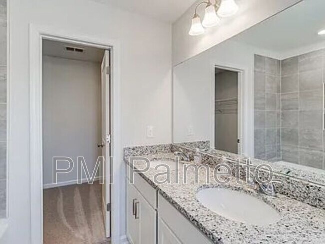 Building Photo - 3022 Harborview Dr