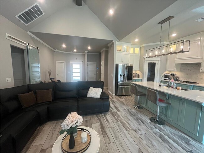 Building Photo - 5405 Carmel Crk Dr