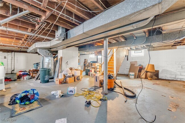 Building Photo - 1482 Genesee Rd