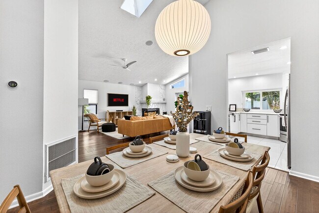 Building Photo - 14506 Clifty Ct