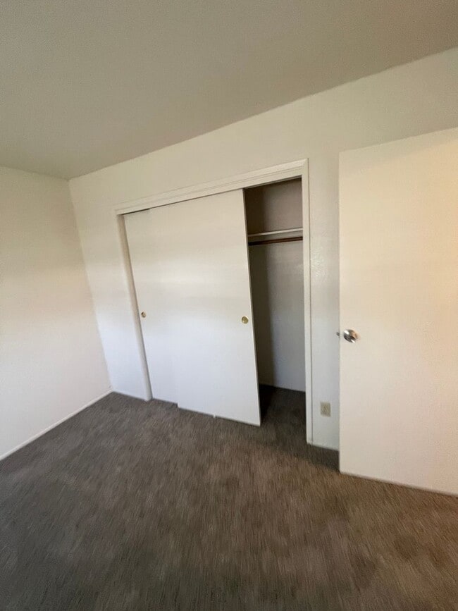 Building Photo - NOW AVAILABLE!! Very Nice Home In Gustine