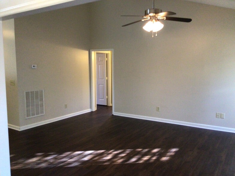 Building Photo - 1520 Eagle Watch Ln