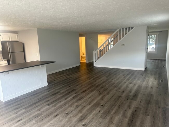Building Photo - 3524 English Ct