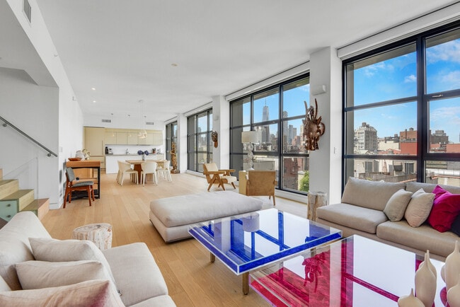 Primary Photo - 250 Bowery