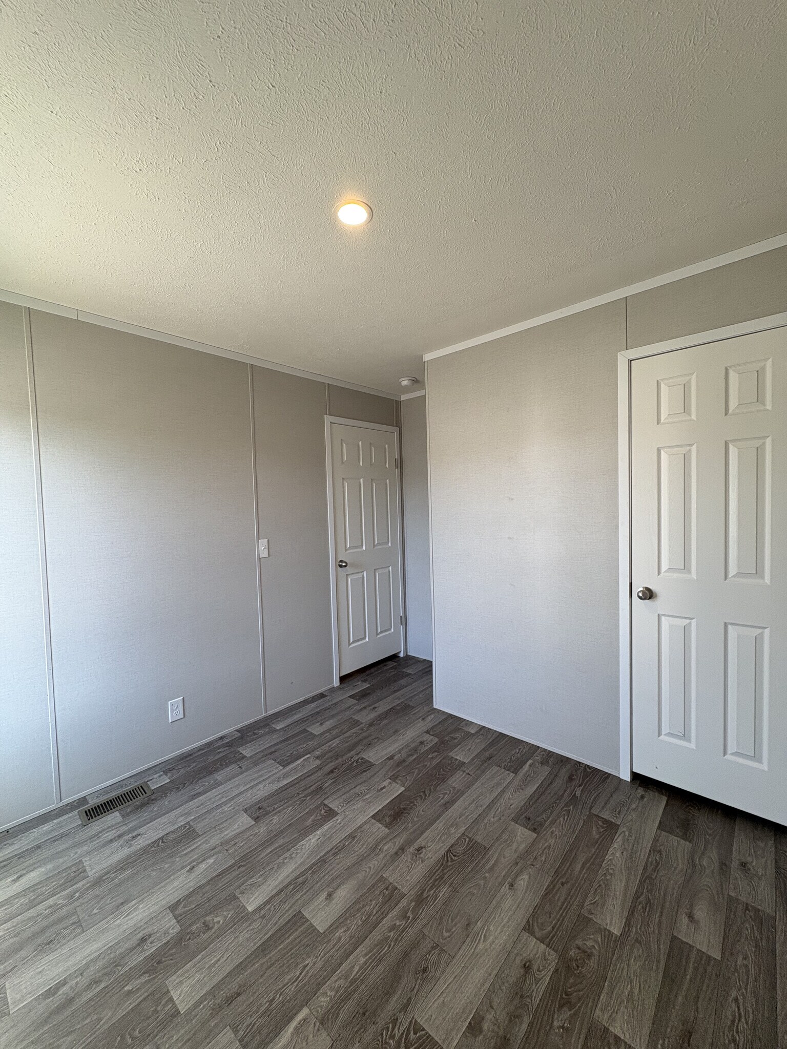 Building Photo - 342 Basket Branch