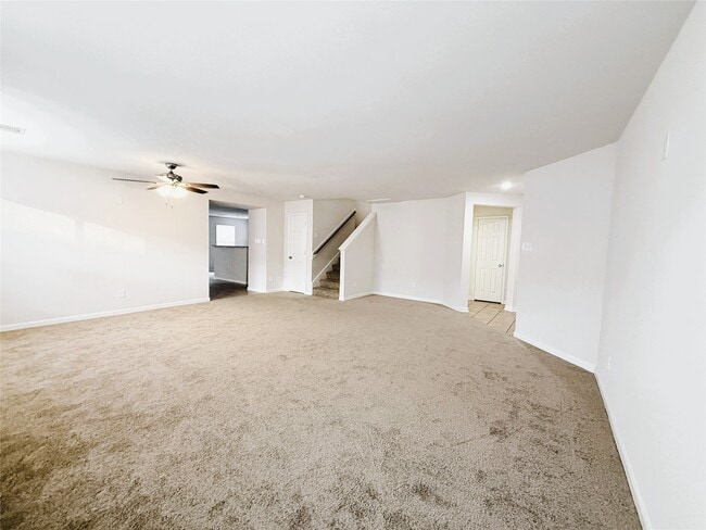 Building Photo - 431 Mantova Dr