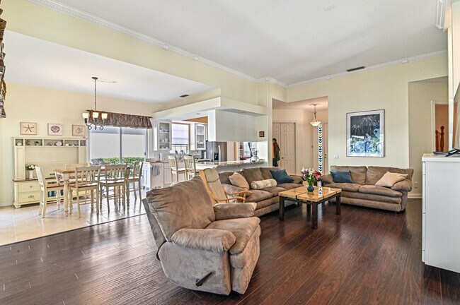 Building Photo - 7243 Elkhorn Dr