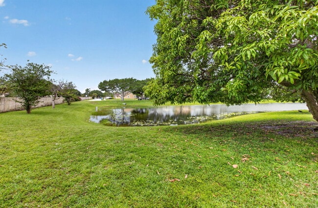 Building Photo - 1751 Banyan Creek Ct