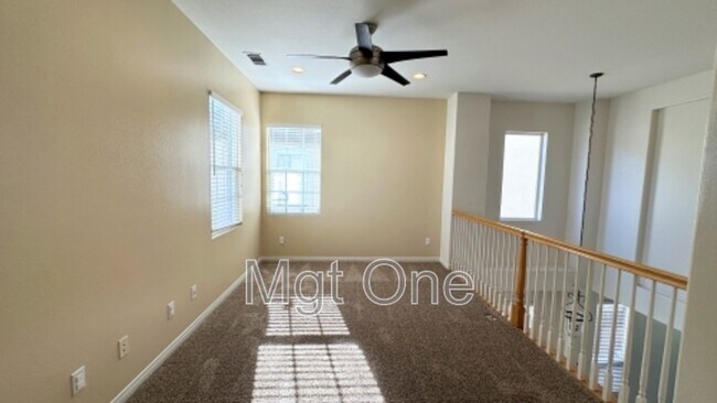 Building Photo - 7 Southern Hills Dr