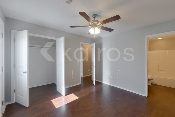 Building Photo - 3902 Thomas St