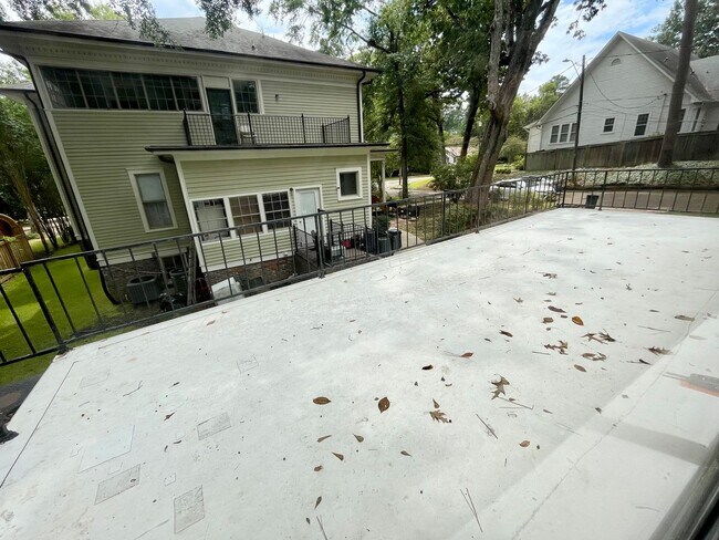 Building Photo - 1510 Edgewood St