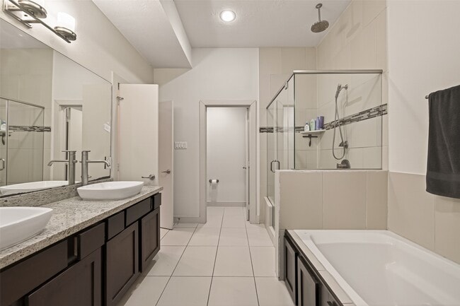 Building Photo - 1620 McDonald St