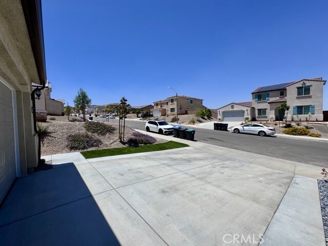 Building Photo - 25181 Desert Sage Dr