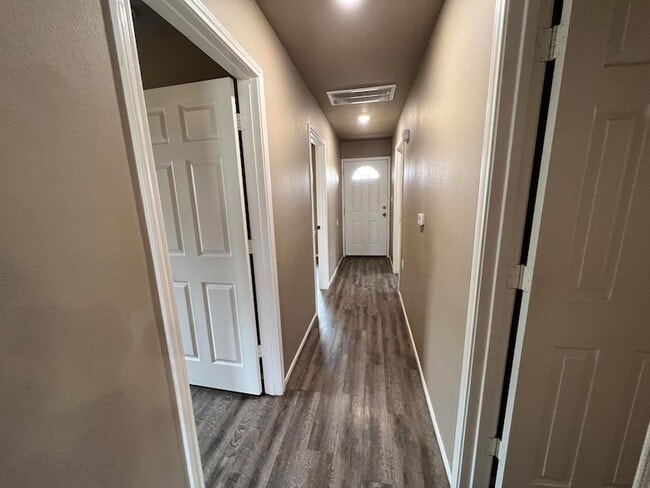 Building Photo - 2914 E Cornell St