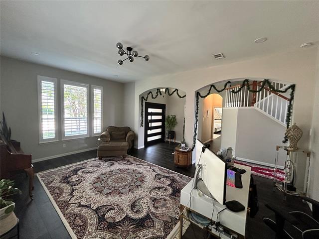 Building Photo - 6400 Sidney Ln