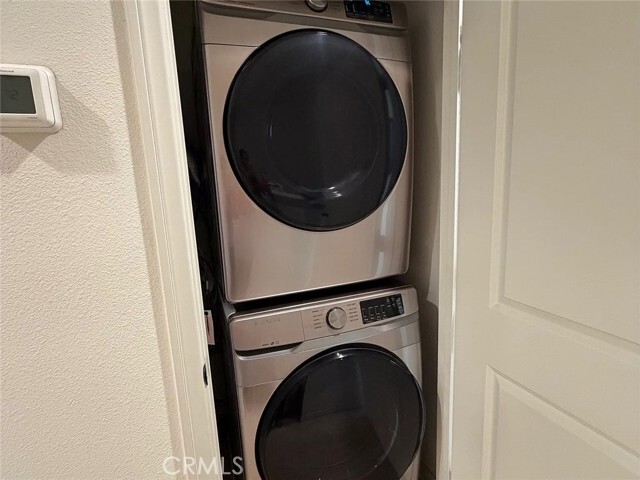 Building Photo - 4032 S Cellars Way