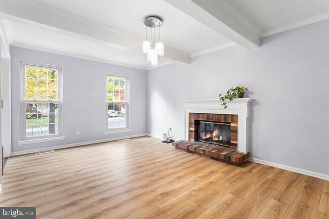 Building Photo - 2807 Falling Brook Terrace