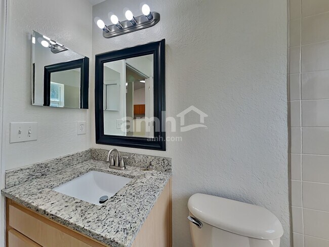 Building Photo - 3244 Sanoma Dr