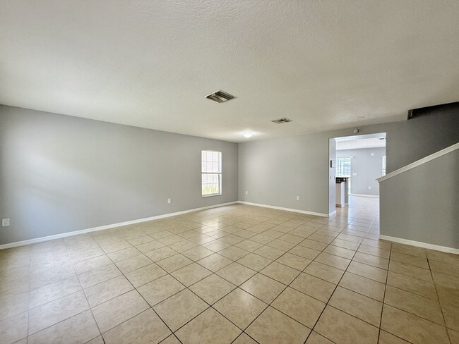 Building Photo - 10325 Boyette Creek Blvd