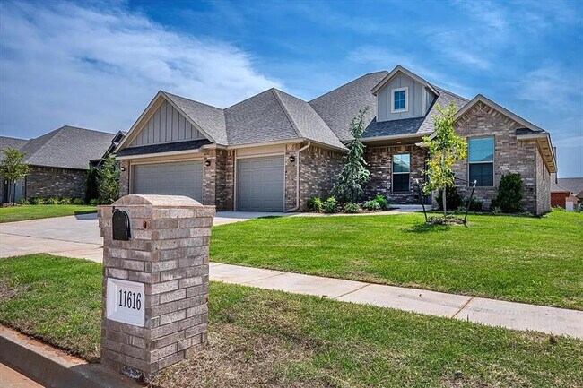 Building Photo - 11616 NW 104th St