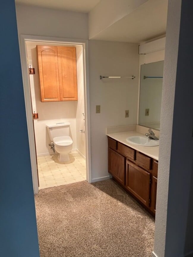 Building Photo - 22 Sierra Lakeside Ln