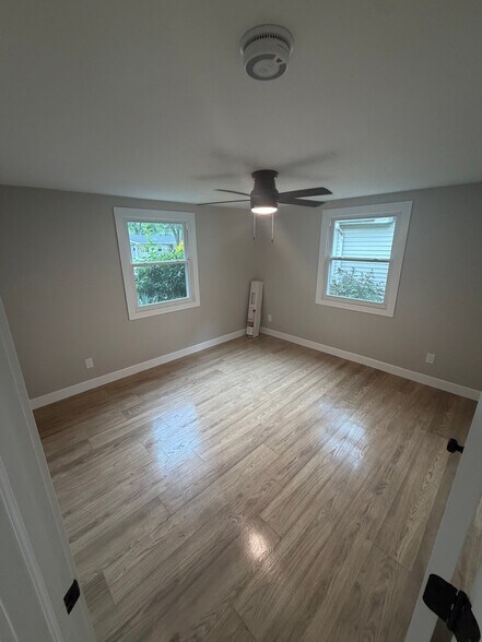 Building Photo - 250 N Levasseur Ave