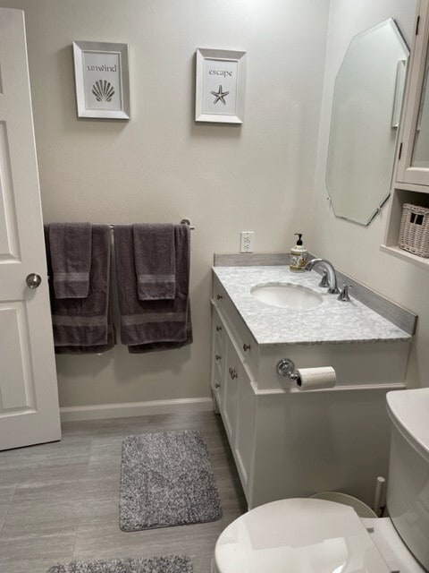 Upstairs Full Bath - 3320 Lochinvar Ave