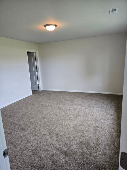 Front Bedroom - 4426 Squaw Valley Dr