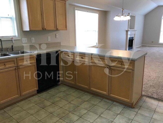 Building Photo - 2018 Village Ln