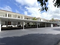 Building Photo - 131 SW 47th Terrace