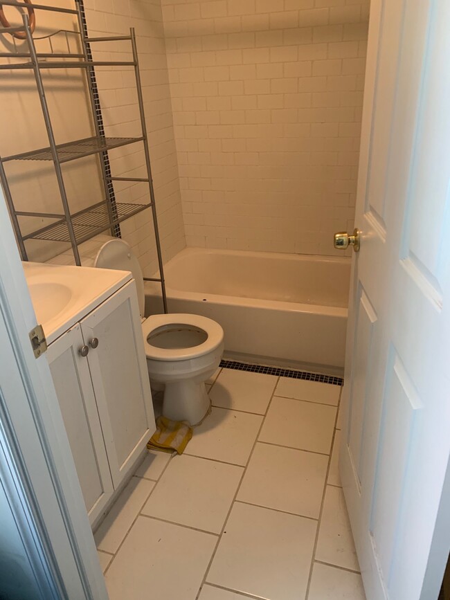 Bathroom - 1447 N 17th St