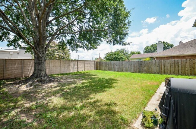 Building Photo - 15018 Moss Boulder Ct