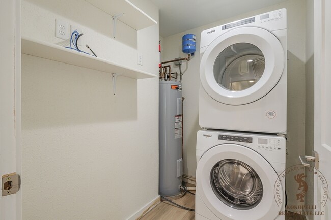 Building Photo - 1524 Orchard Ave