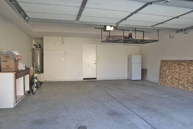 Building Photo - 423 Copper Canyon Rd