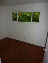 Building Photo - 10630 Renton Ave S