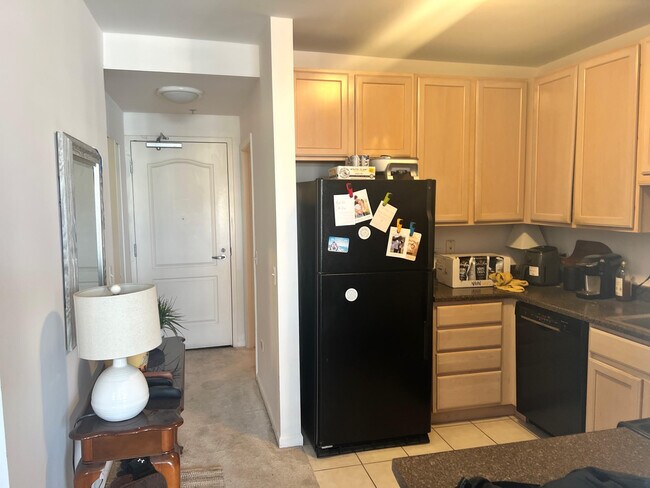 Building Photo - 600 N Dearborn St